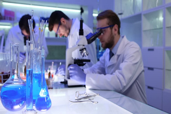 تاثیر داروی رماتیسم بر درمان بیماری کووید-19
