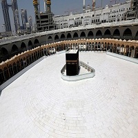 تصاویر کعبه و شهر مکه خالی از جمعیت در شروع ماه رمضان